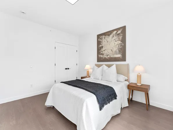 230 Grant Avenue image 20 of 45