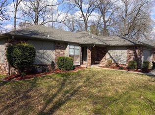 1513 Princeton Dr, Fort Smith, AR 72908