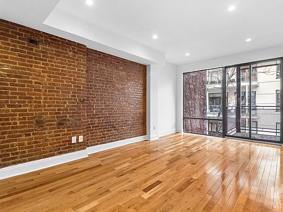 3rd image of 331 E 81st St APT 4R
