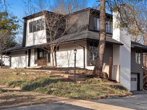 2nd image of 12862 Whitehorse Ln
