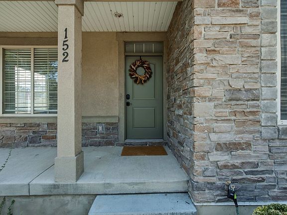 2nd image of 152 S 930th St E