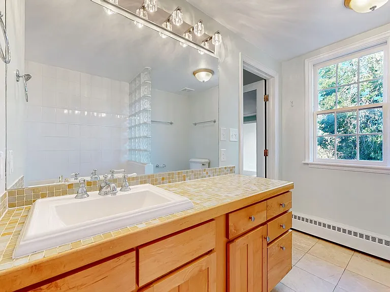 1301 W Dakota Ave #4 — Photo 18