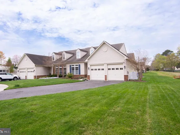 47 Brighton St, Ocean View, DE 19970