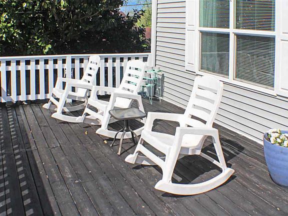 3rd image of 113 Doris Ave