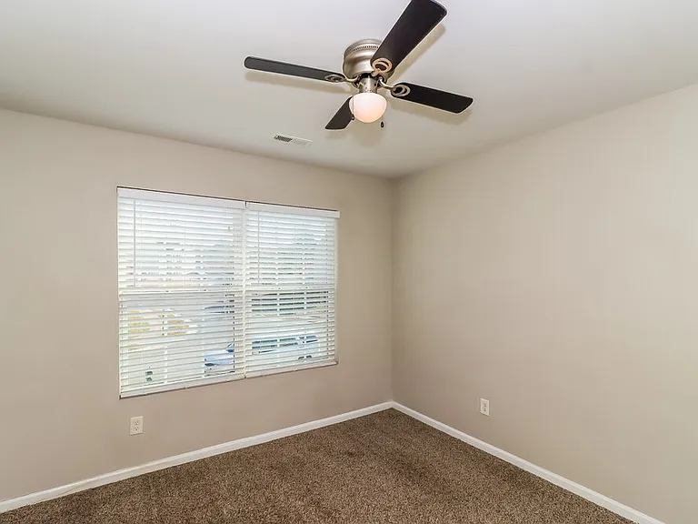 6805 Fawn View Dr — Photo 14