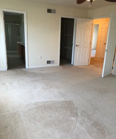 102 Martin Ct — Photo 4