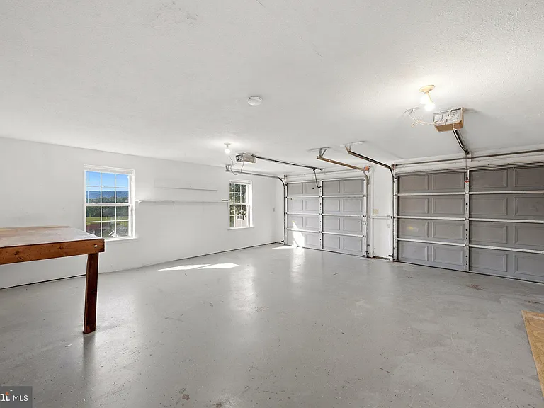 1183 River Bend Ct — Photo 39