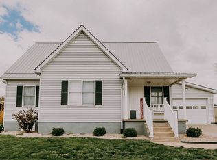 110 Lake Point Dr, Flemingsburg, KY 41041