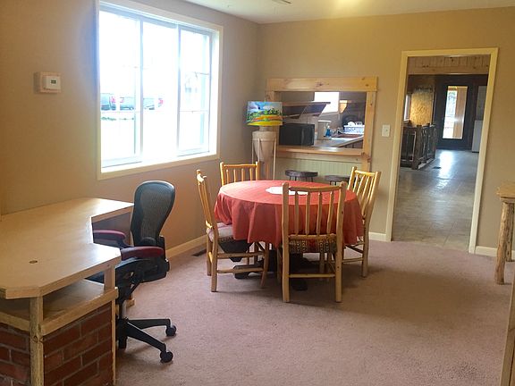 Built-in desk, dining room