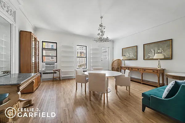 Sold by Leslie J. Garfield | media 8