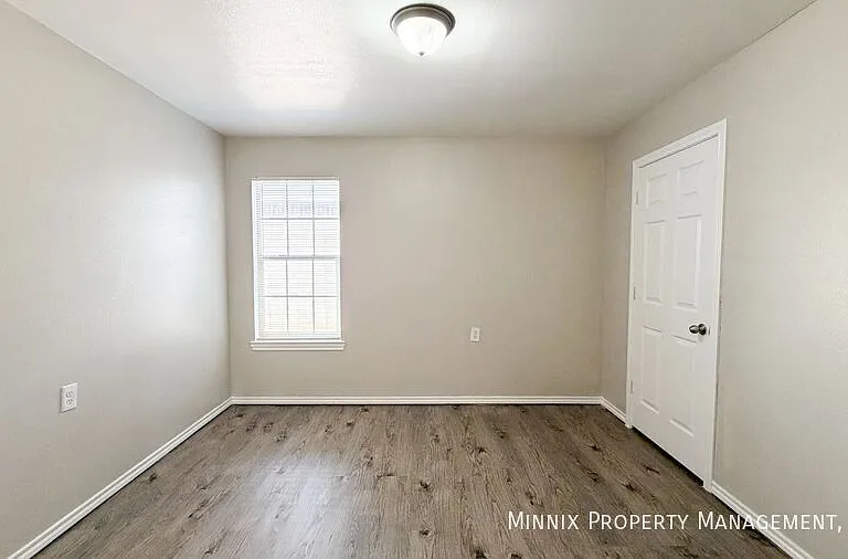 2220 99th St — Photo 11