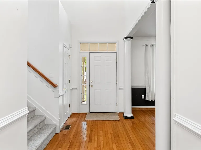 4107 Lakeview Pkwy — Photo 6