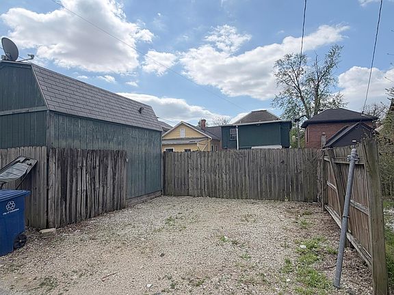 5th image of 38-40 Clark Pl