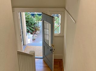 3864 Howe St, Oakland, CA 94611
