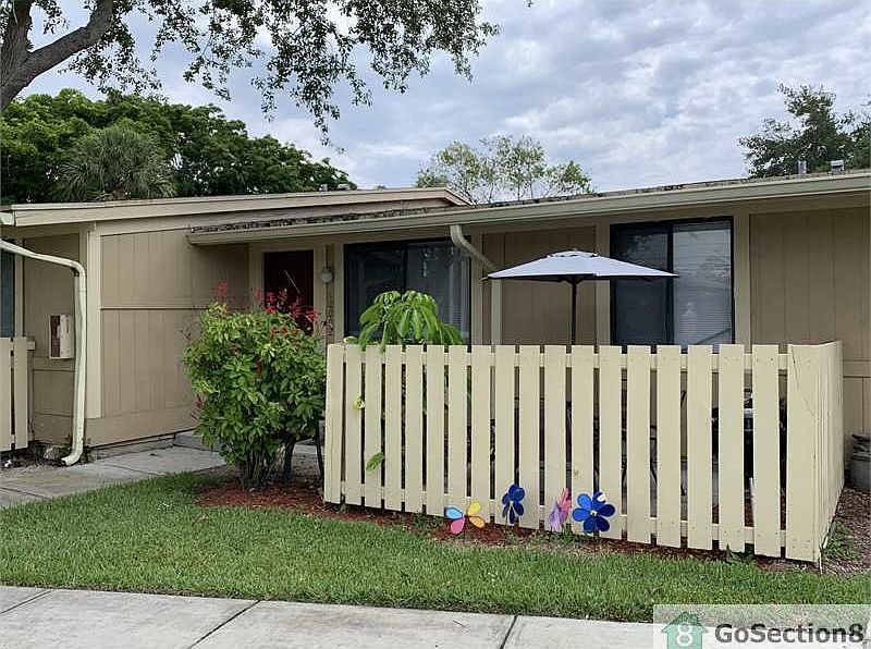 Vizcaya Villas 10011 S Nob Hill Circle Tamarac FL Zillow