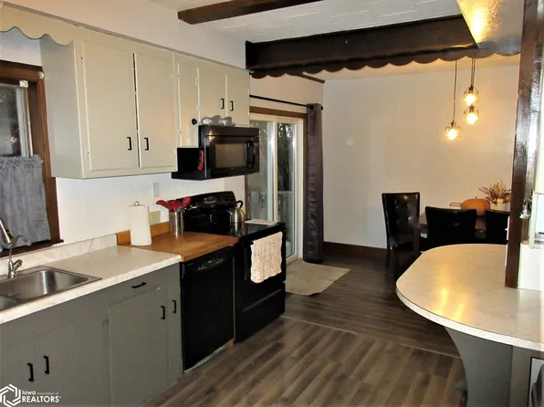 515 W State St, Algona, IA 50511