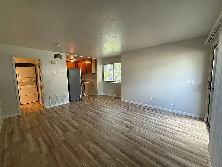 2402 Sunny Slope Dr #A3 — Photo 3