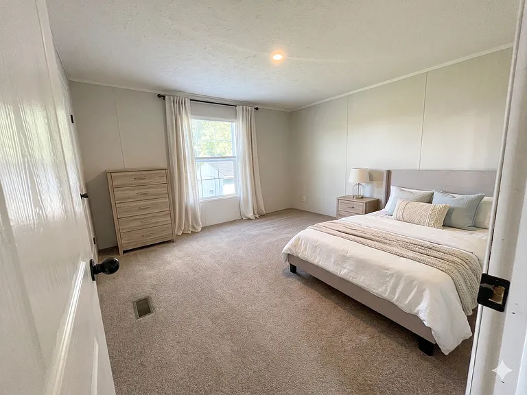 73 Ashley Cir #22 — Photo 8