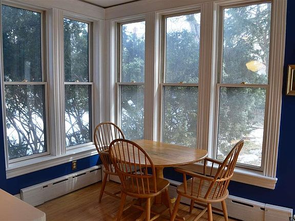4th image of 111 N Pine Ave