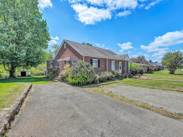 200 Montview Ave, Rocky Mount, VA 24151
