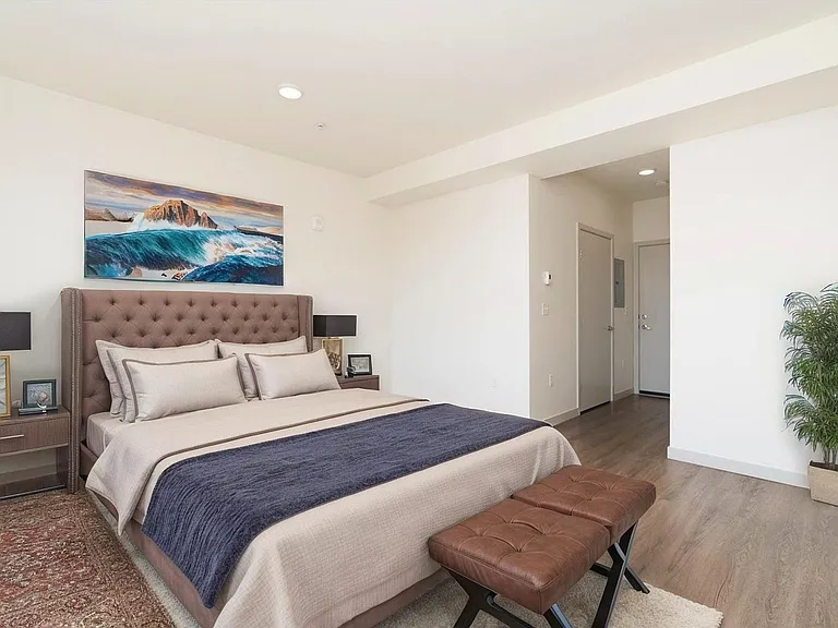 4801 Fauntleroy Apartments — Photo 47
