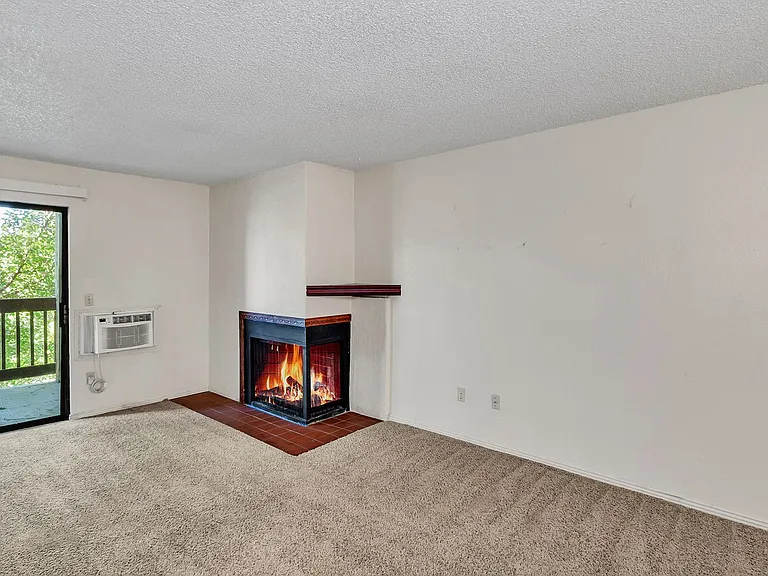 125 Franklin Ave #412 — Photo 15