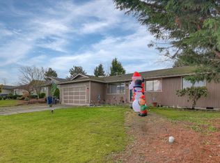 2418 E Montgomery St, Mount Vernon, WA 98274