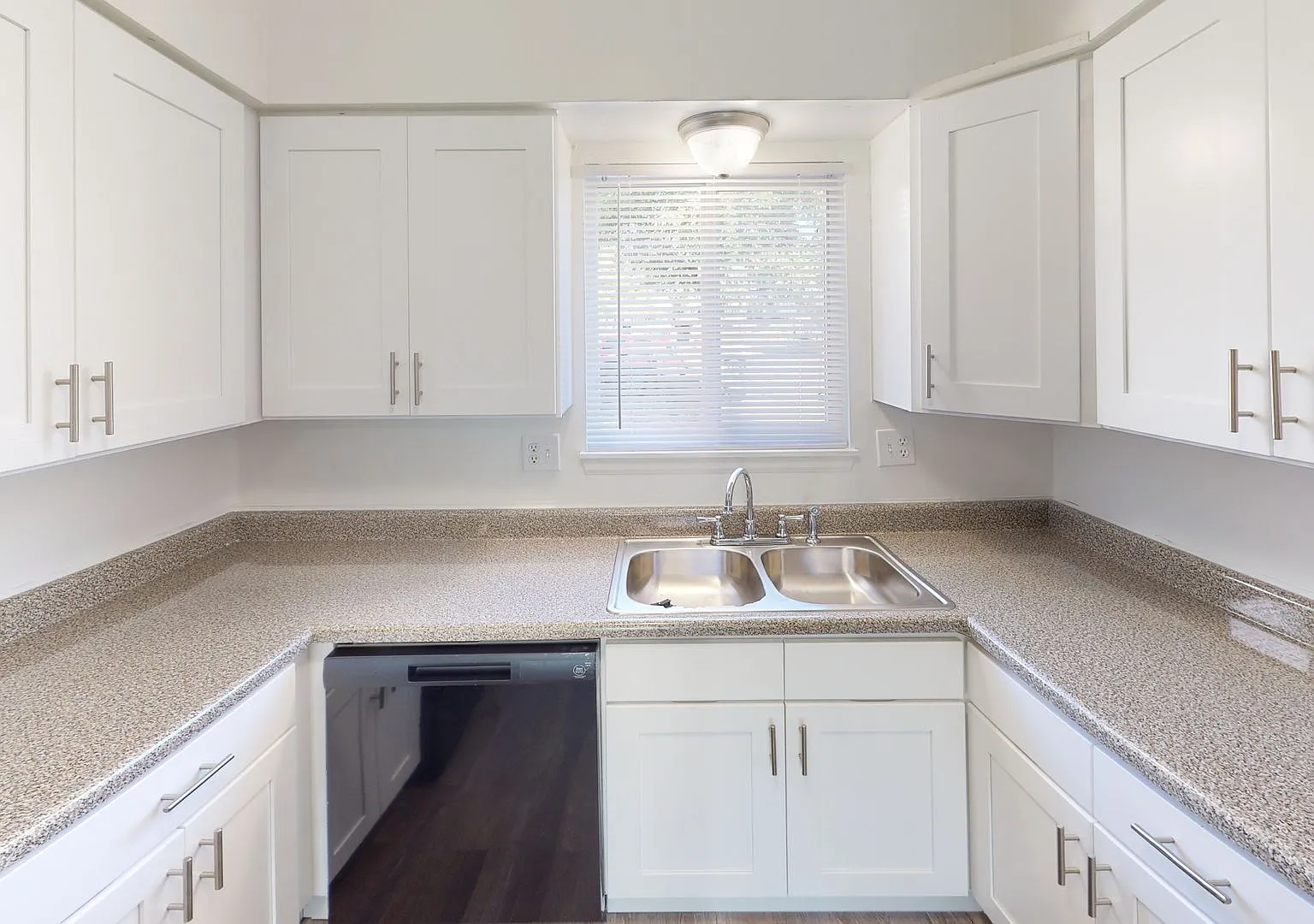 Villages on Madison Apartments — Photo 4