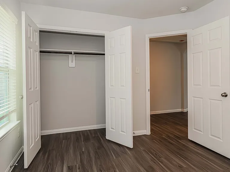 5530 Plantation Forest Dr — Photo 26