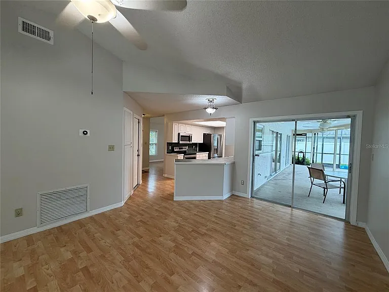 3727 Dunwich Ave — Photo 17