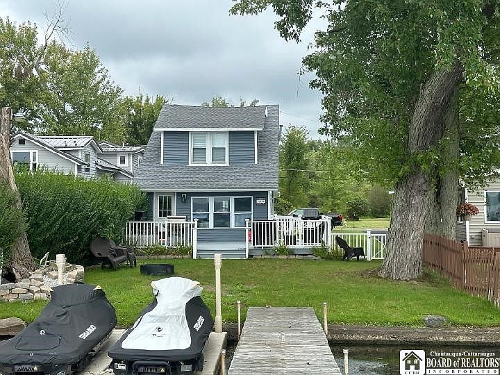 1st image of 3593 Lake St
