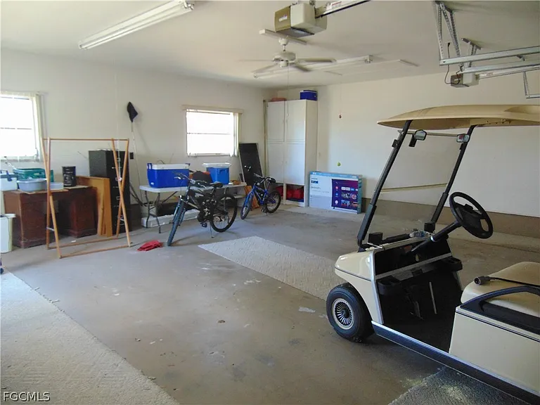 1092 Riverbend Dr — Photo 30