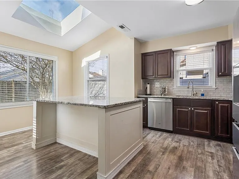 4868 Boxford Rd — Photo 14