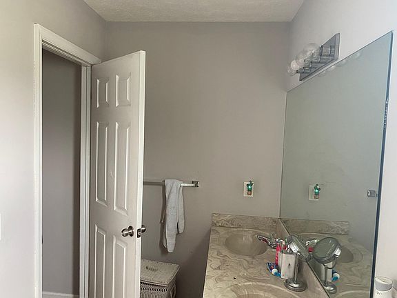 2nd image of 107 S Wood Ln #107