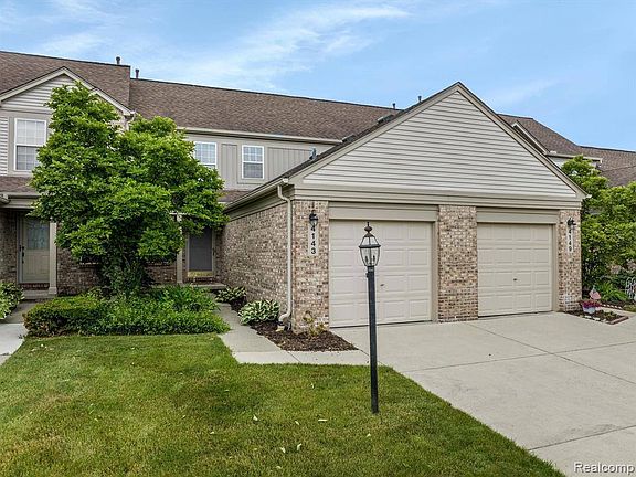 3rd image of 4143 Hunters Cir E #104