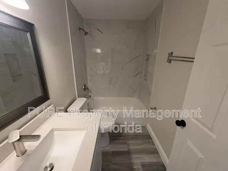 5485 SE 30th Pl #C — Photo 32