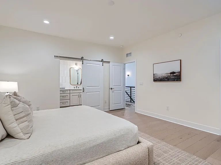 805 Promenade Dr — Photo 12