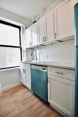 Rented by Finders NYC | media 13