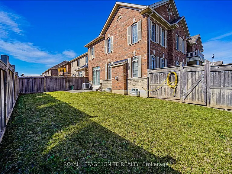 26 Ironshield Dr #UPPER — Photo 5