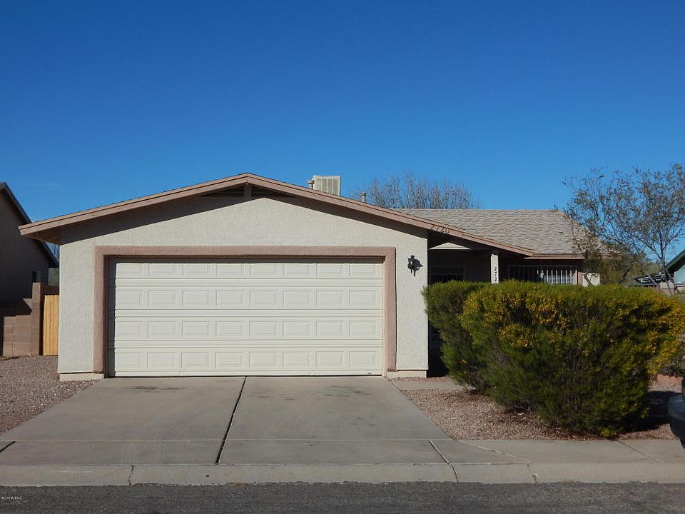 1st image of 2720 W Calle De Rosita