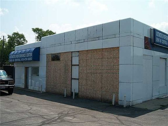 2nd image of 2545 W Central Ave