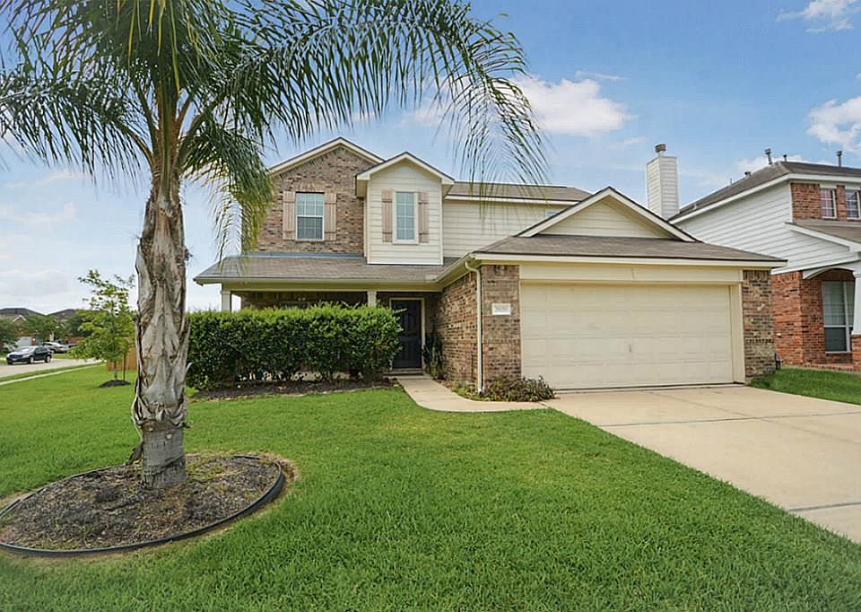 2nd image of 2929 Silver Landing Ln