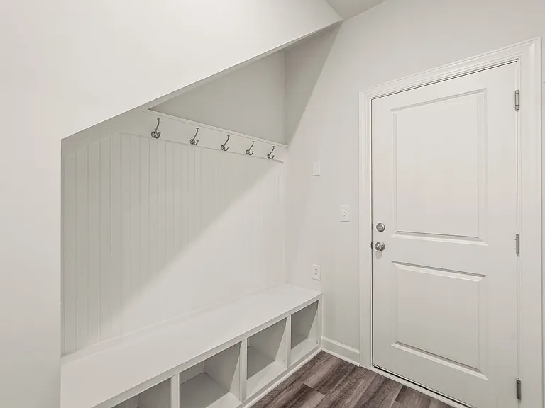 7136 Bryce Ave — Photo 4
