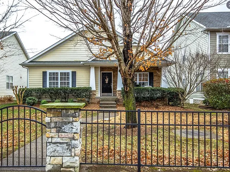 1329 Liberty Pike — Photo 20