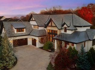 6505 Hawks Pointe Ln, Excelsior, MN 55331