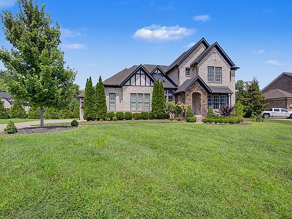3rd image of 9598 Romano Way