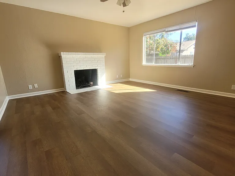 3012 Elmwood Ave — Photo 1