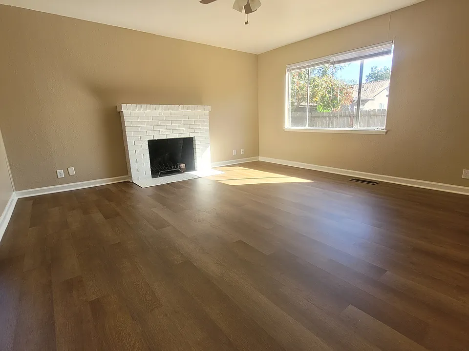 3012 Elmwood Ave