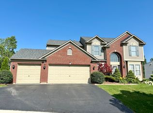 612 Huntington Blvd, Dundee, IL 60118