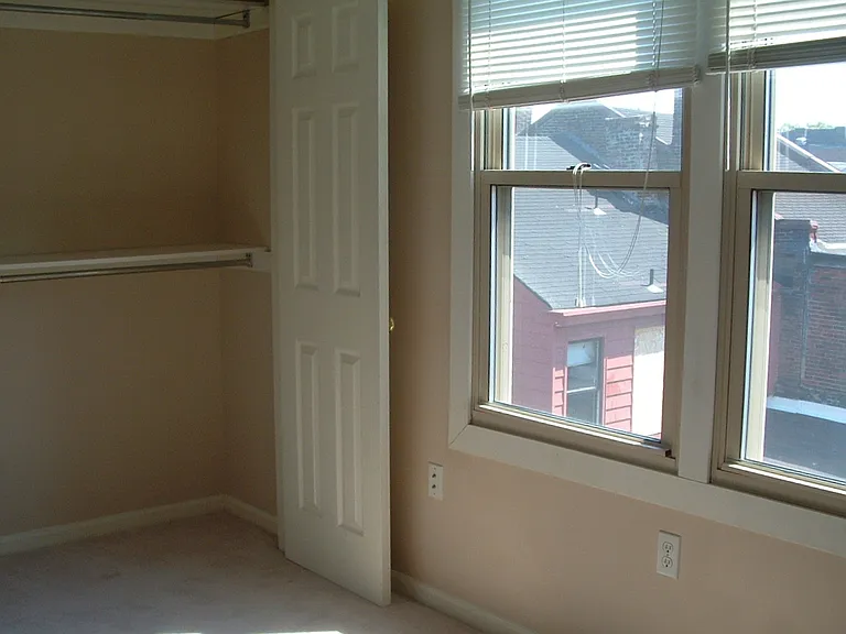 2104 Carey Way — Photo 11